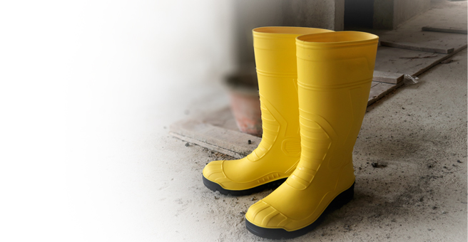 Why Safety Shoes Are a Must-Have in Hazardous Work Environments