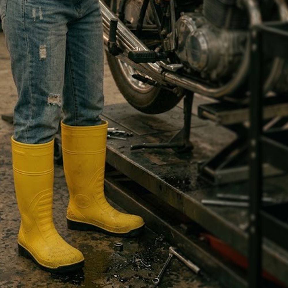 Sepatu Boots Inservice S5 | Anti-Slip & Tahan Benturan